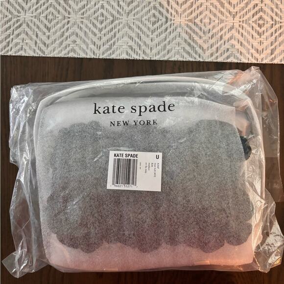 Kate Spade Madison Embroidered Floral Willow Mini Flap Crossbody ✨ - Picture 6 of 6